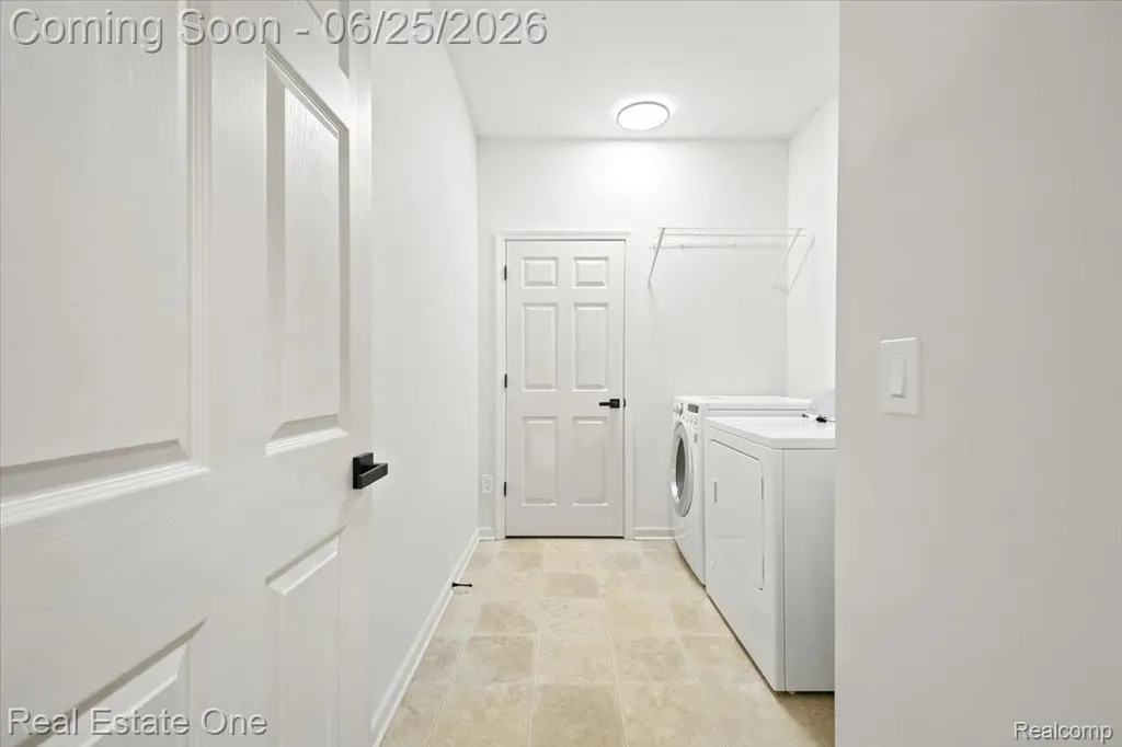 3465 Everett Drive Rochester Hills City MI 48307
