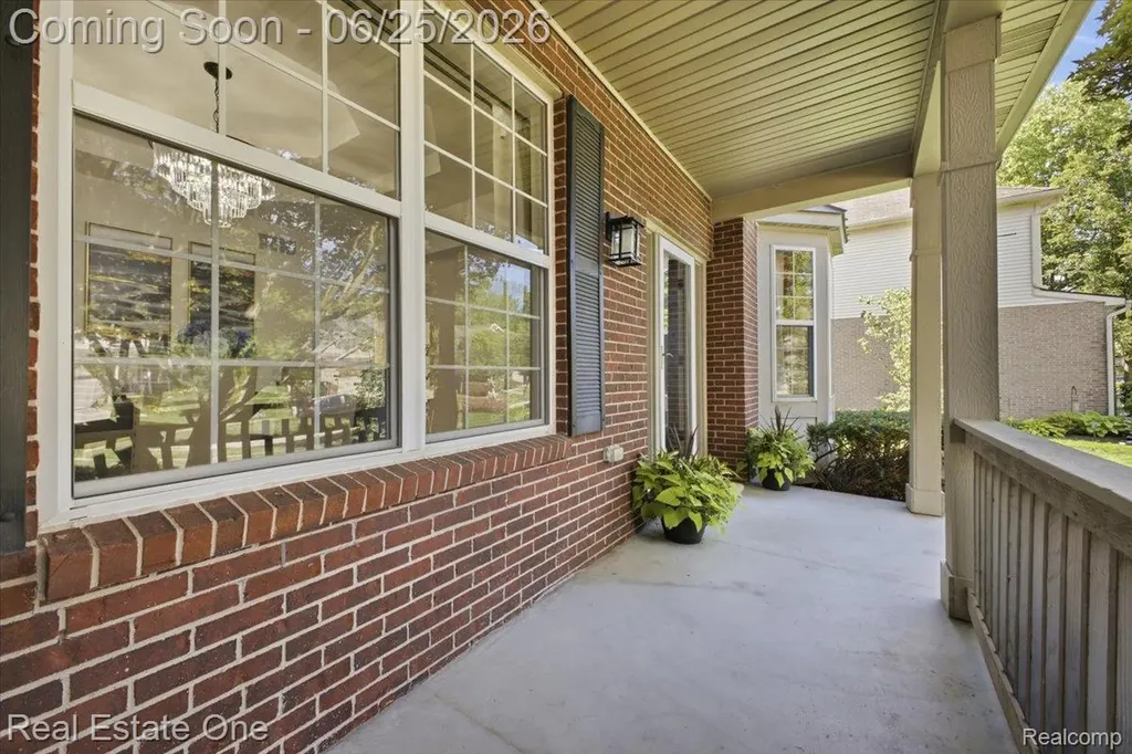 3465 Everett Drive Rochester Hills City MI 48307