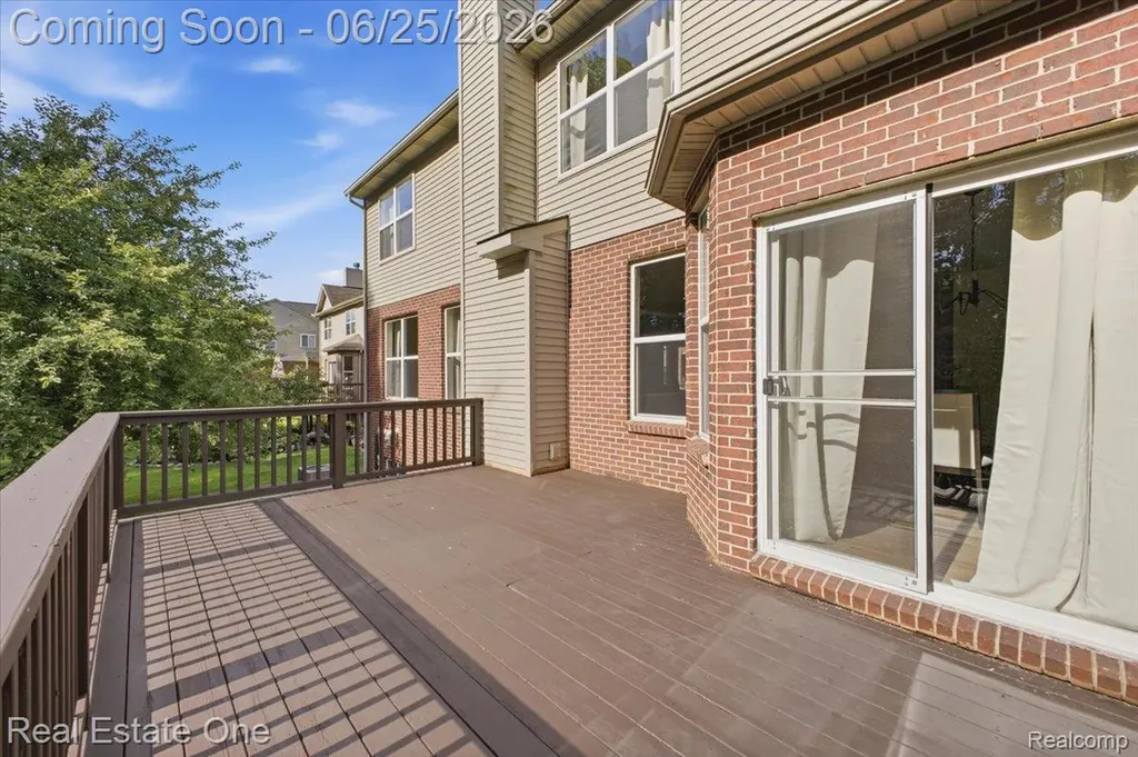 3465 Everett Drive Rochester Hills City MI 48307