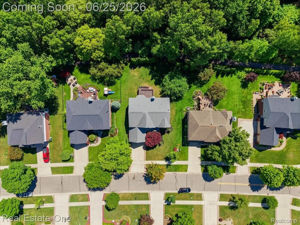 3465 Everett Drive Rochester Hills City MI 48307