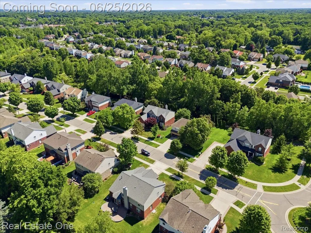 3465 Everett Drive Rochester Hills City MI 48307