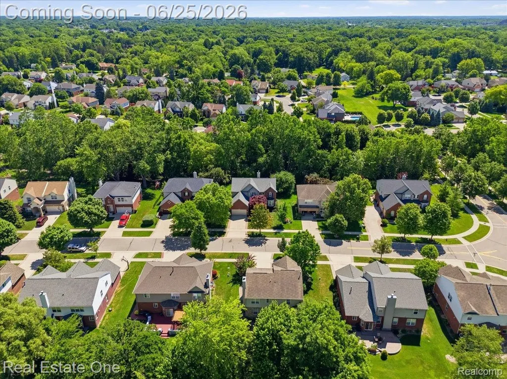 3465 Everett Drive Rochester Hills City MI 48307