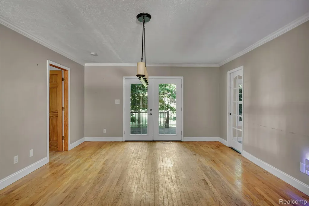 2476 Vandekarr Road Caledonia Charter Township MI 48867