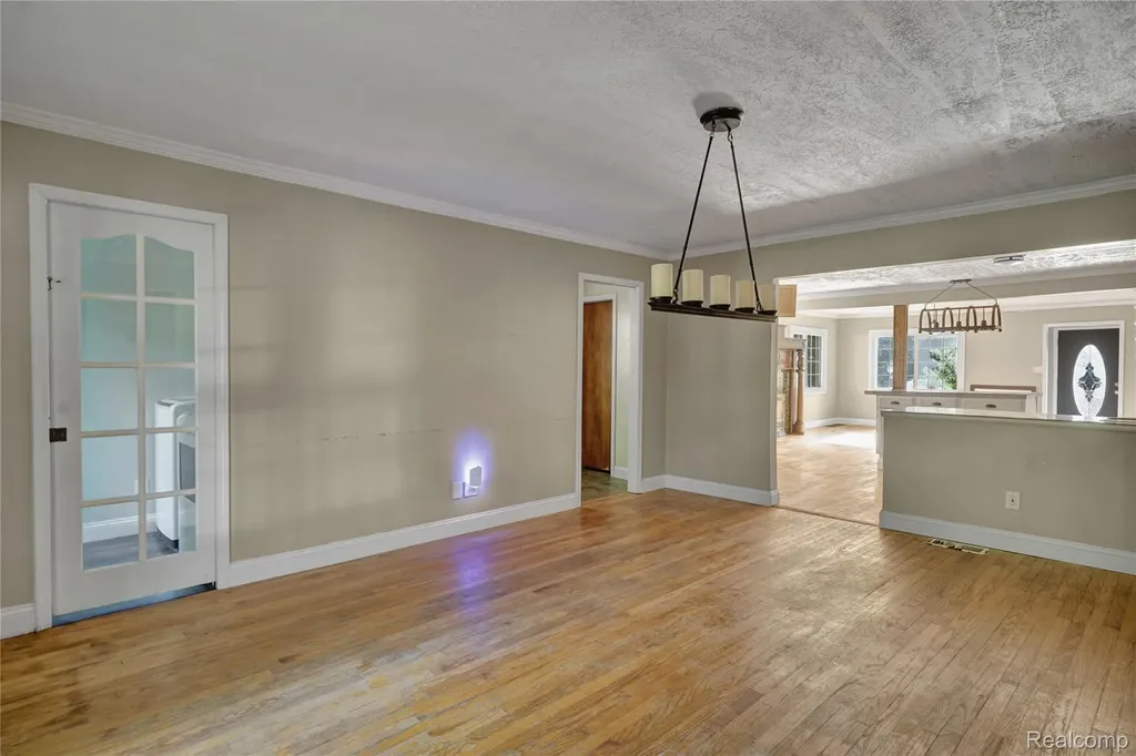 2476 Vandekarr Road Caledonia Charter Township MI 48867