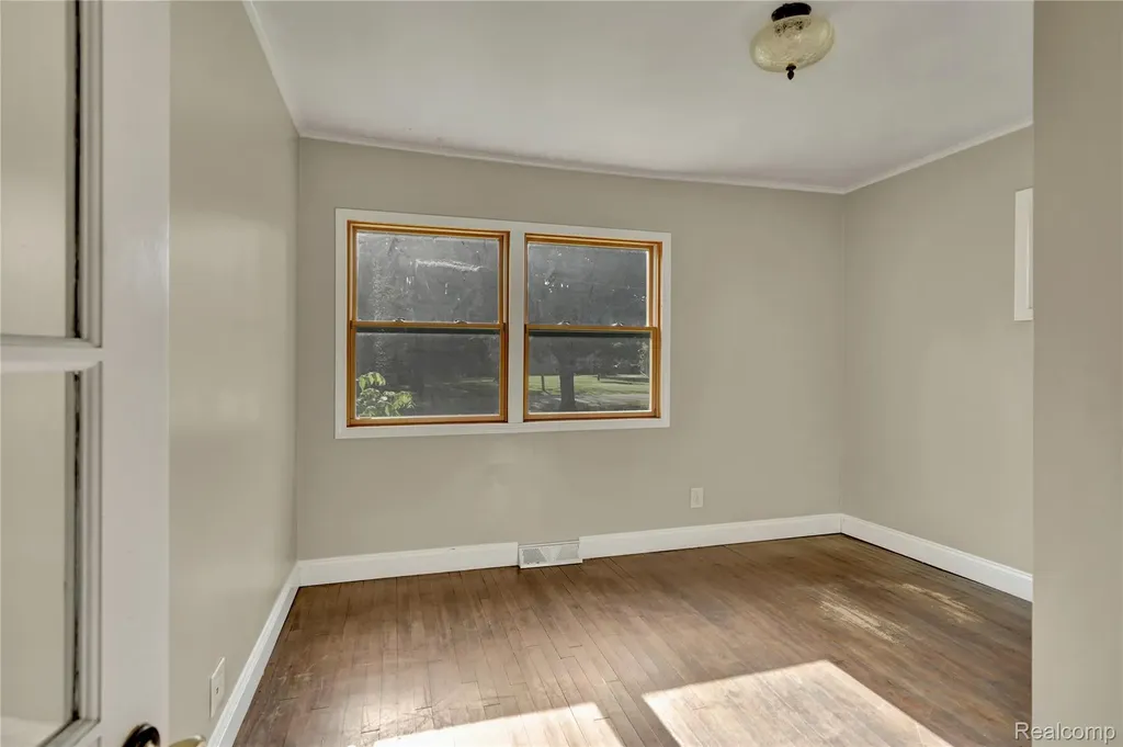 2476 Vandekarr Road Caledonia Charter Township MI 48867