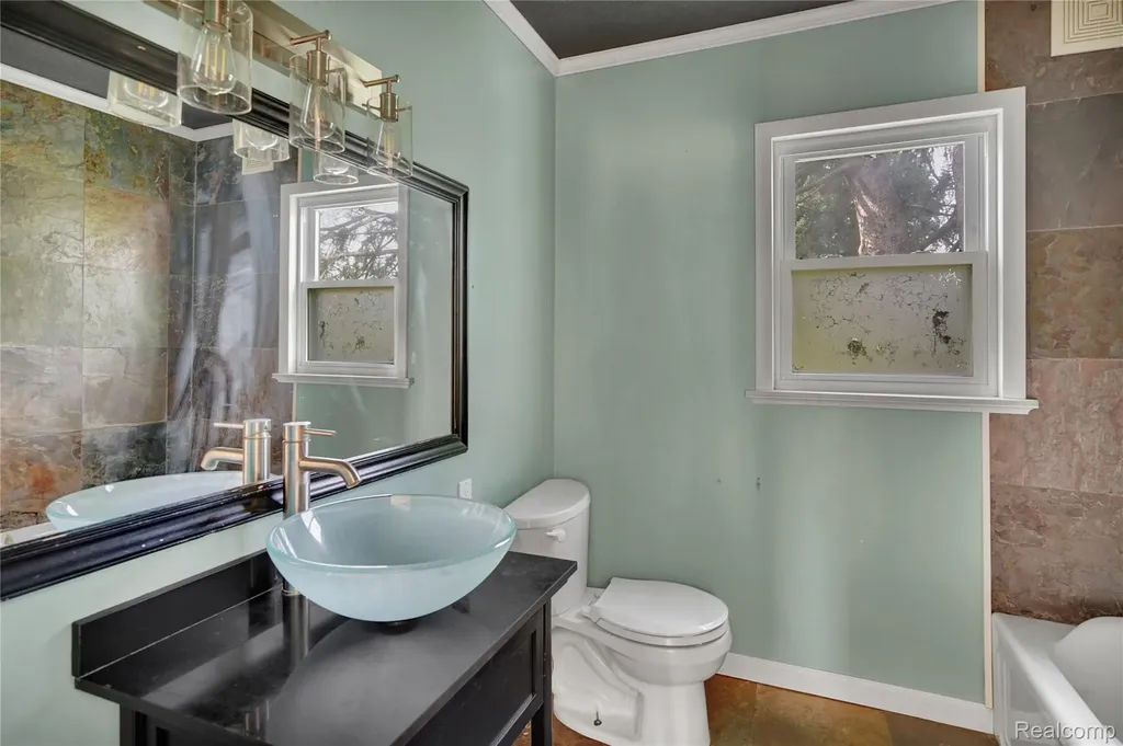 2476 Vandekarr Road Caledonia Charter Township MI 48867