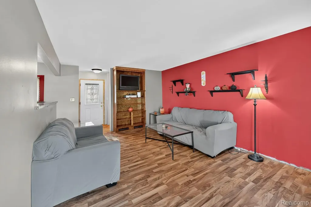 29805 Malvern Street Westland City MI 48185