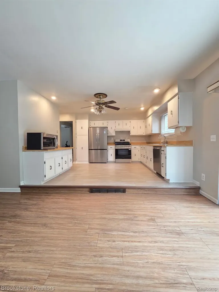 720 Comet Court Canton Charter Township MI 48188