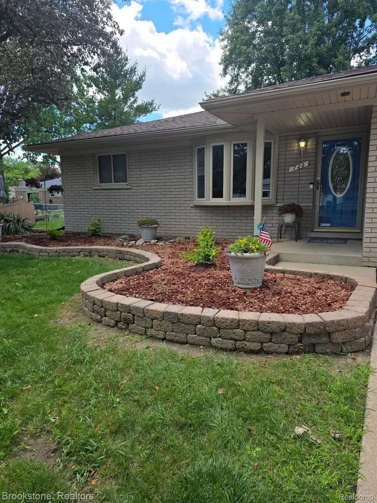 720 Comet Court Canton Charter Township MI 48188
