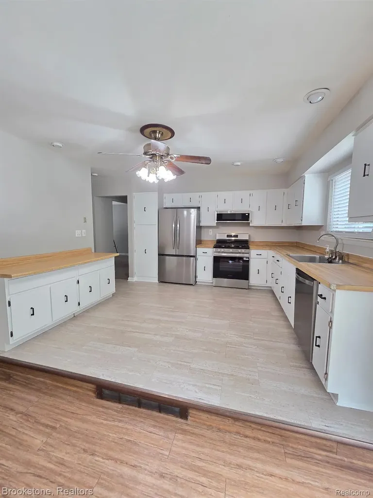 720 Comet Court Canton Charter Township MI 48188