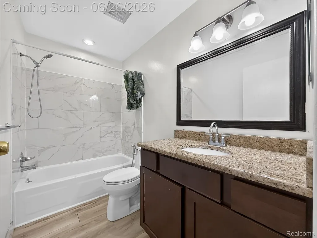 39613 Village Wood Lane Novi City MI 48375