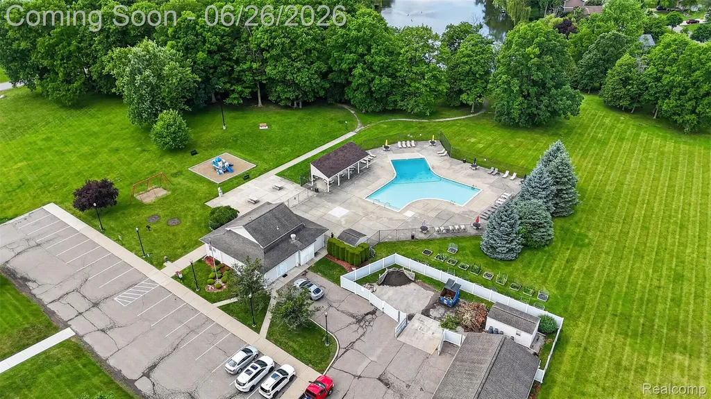 39613 Village Wood Lane Novi City MI 48375