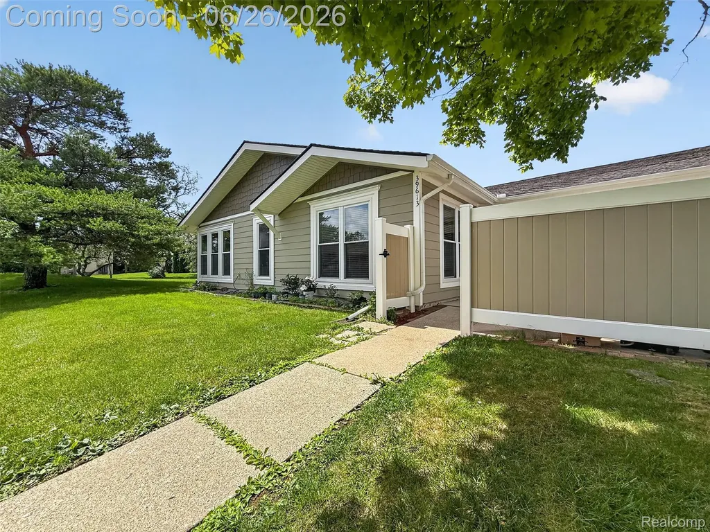 39613 Village Wood Lane Novi City MI 48375