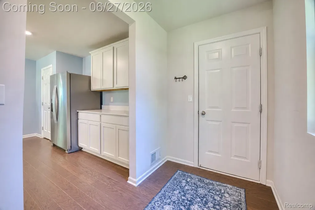 14212 Laurelwood Drive Van Buren Charter Township MI 48111