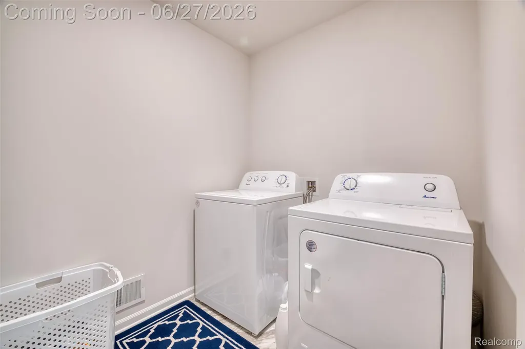 14212 Laurelwood Drive Van Buren Charter Township MI 48111