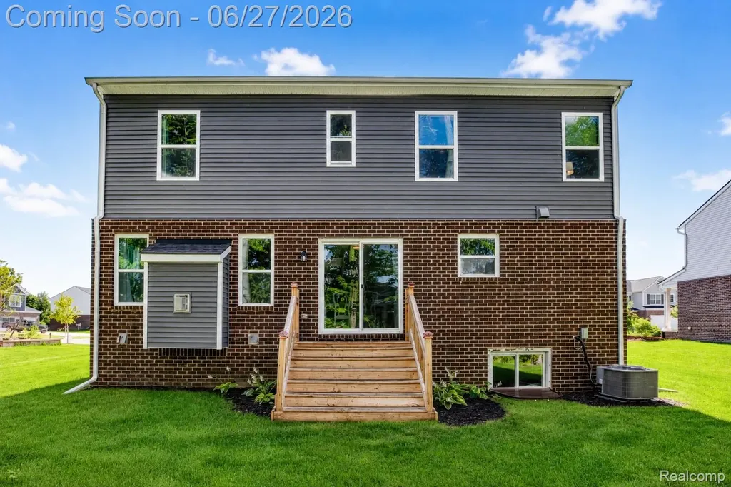 14212 Laurelwood Drive Van Buren Charter Township MI 48111