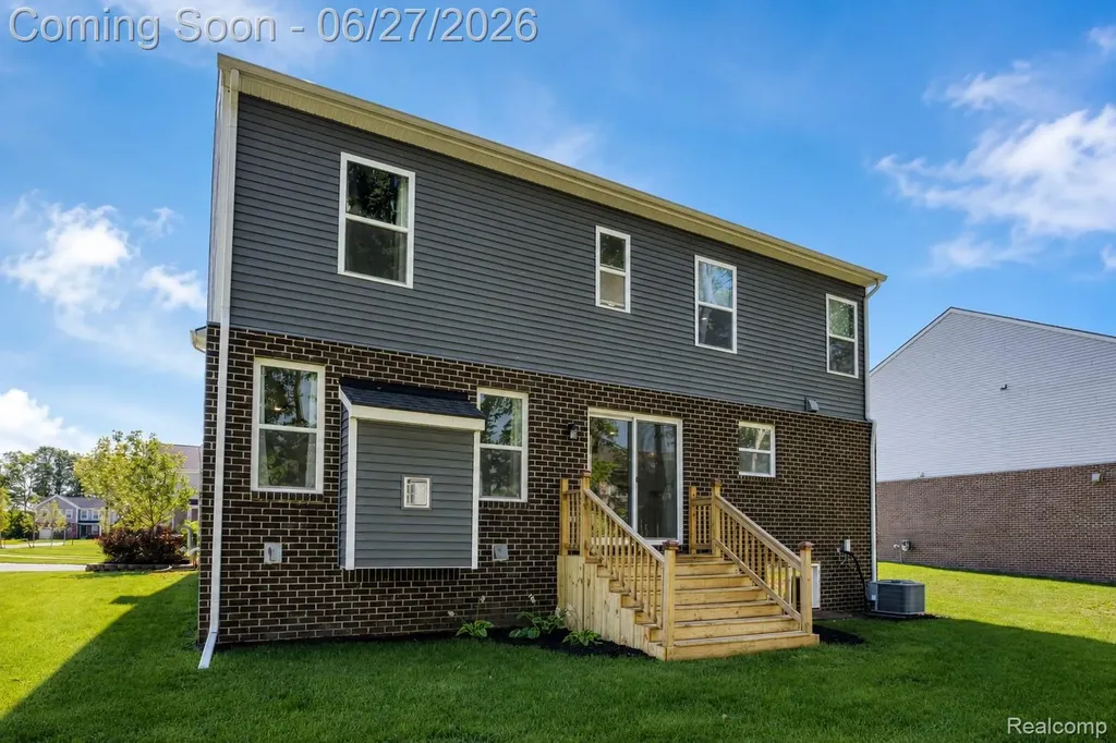 14212 Laurelwood Drive Van Buren Charter Township MI 48111
