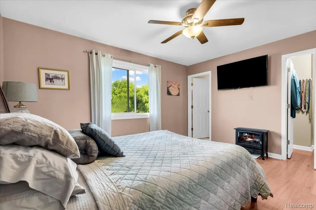 731 Berkshire Drive Saline City MI 48176