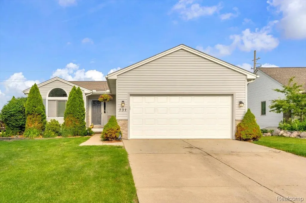 731 Berkshire Drive Saline City MI 48176