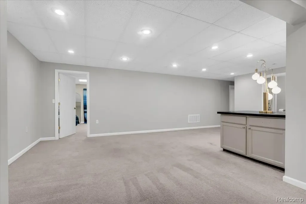 731 Berkshire Drive Saline City MI 48176
