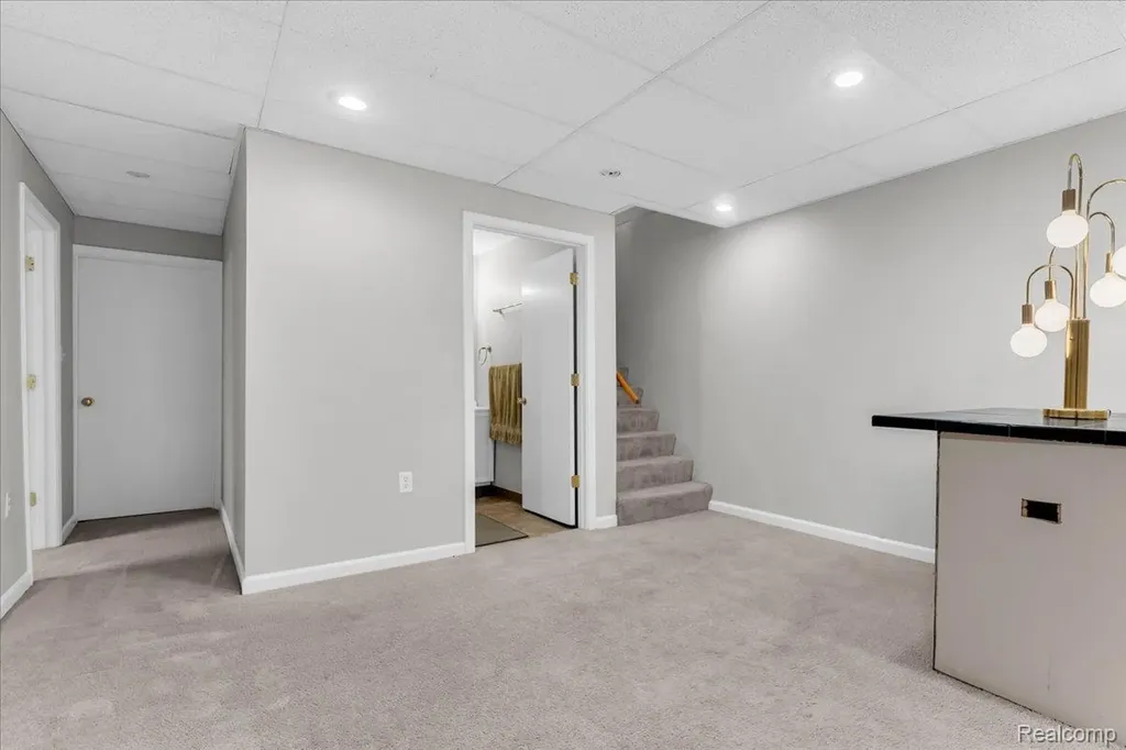 731 Berkshire Drive Saline City MI 48176