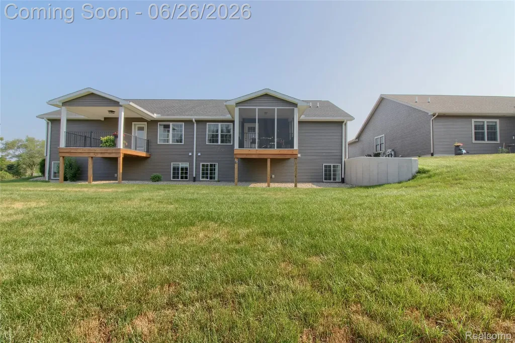 792 Meadows Court Grass Lake Village MI 49240