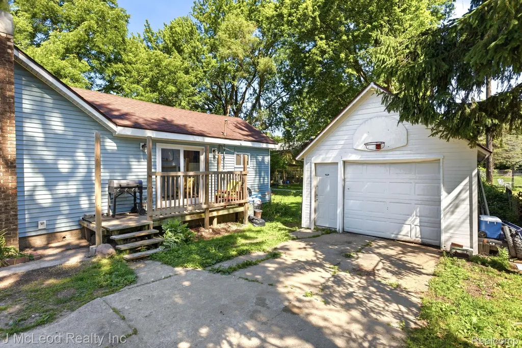 315 Butler Street Vassar City MI 48768