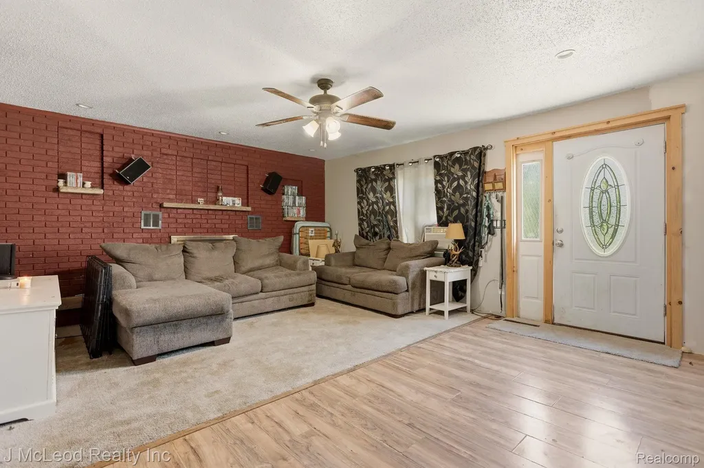 315 Butler Street Vassar City MI 48768