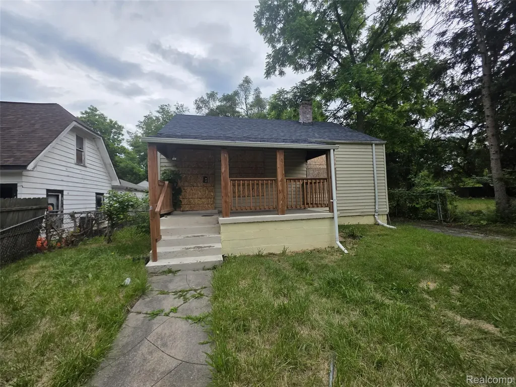 16754 W Parkway Street Detroit City MI 48219
