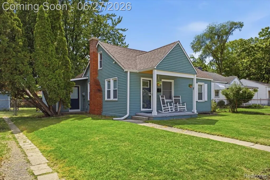27116 Delton Street Madison Heights City MI 48071