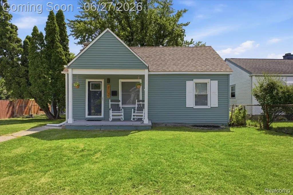 27116 Delton Street Madison Heights City MI 48071