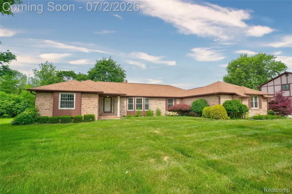 1225 Old Timber Trail Flint Charter Township MI 48532