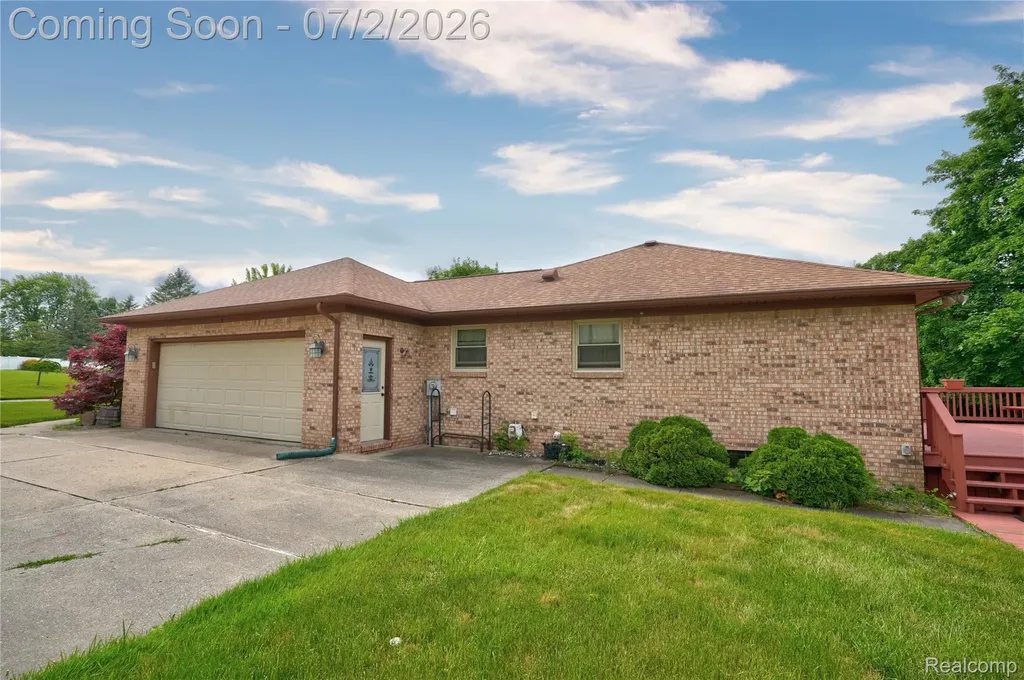 1225 Old Timber Trail Flint Charter Township MI 48532