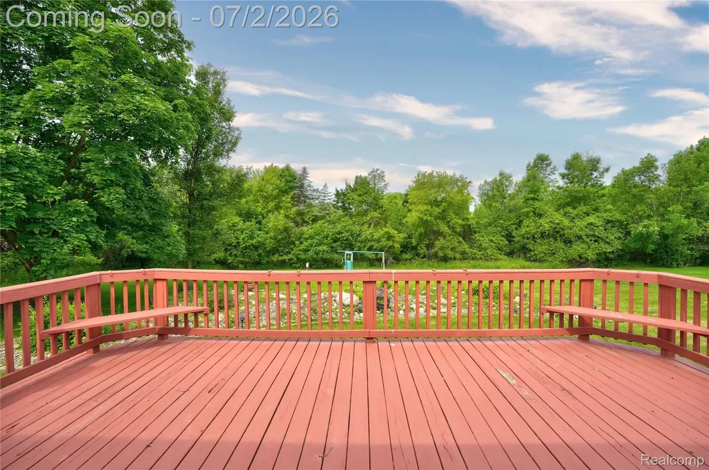 1225 Old Timber Trail Flint Charter Township MI 48532