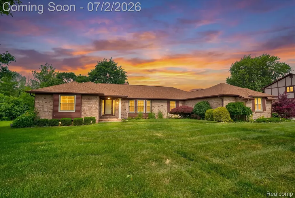 1225 Old Timber Trail Flint Charter Township MI 48532