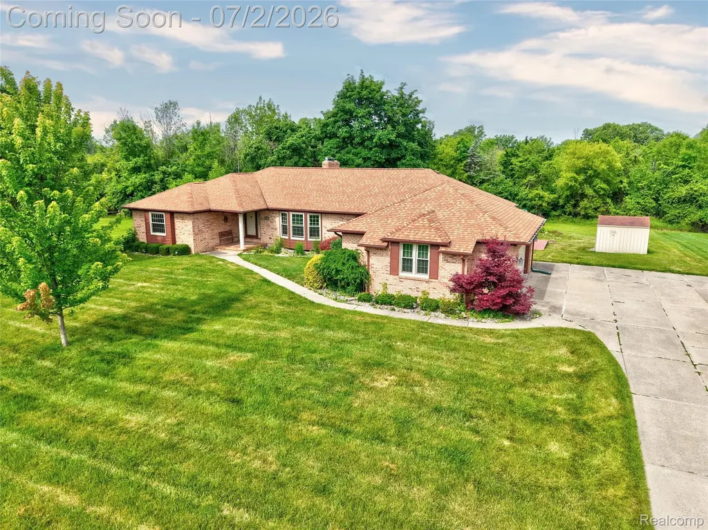 1225 Old Timber Trail Flint Charter Township MI 48532