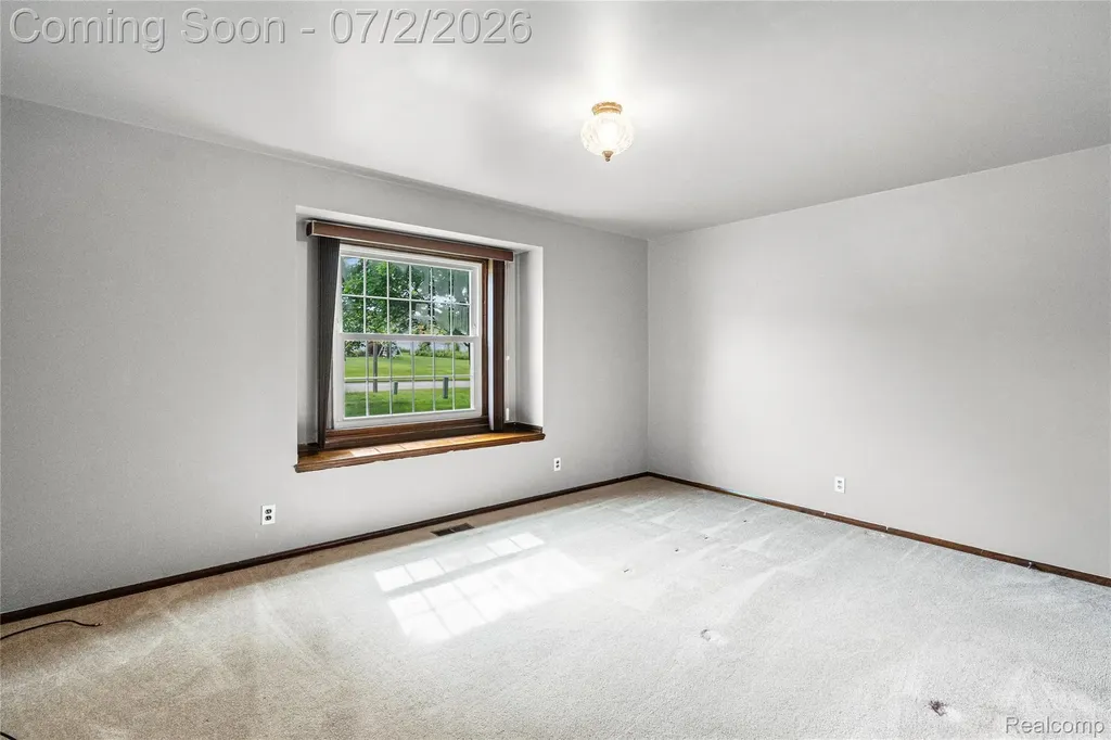 1225 Old Timber Trail Flint Charter Township MI 48532