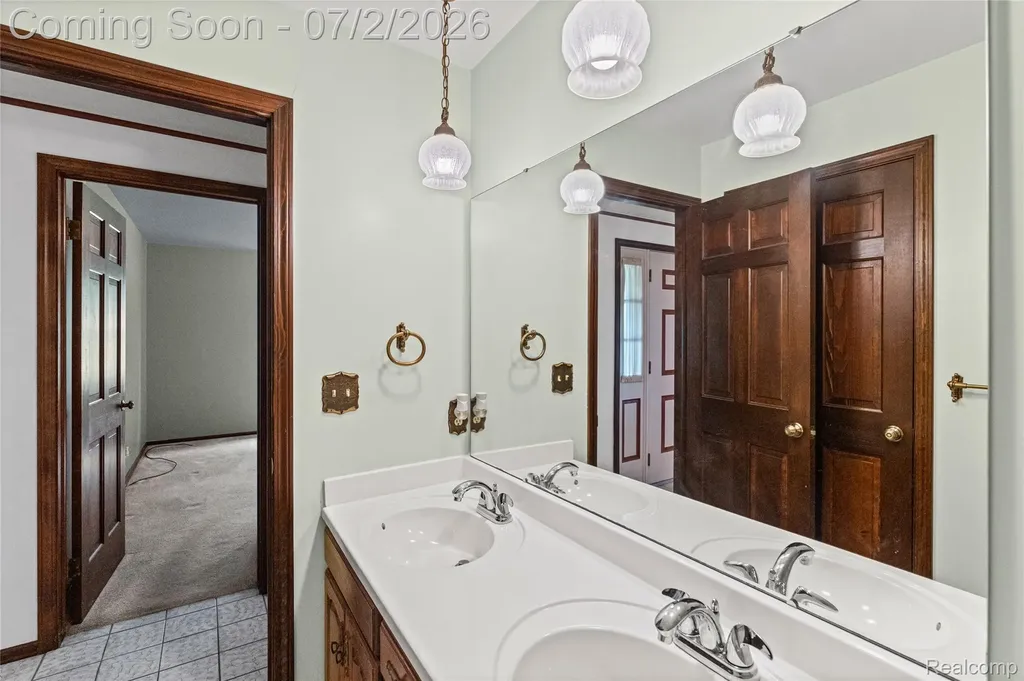 1225 Old Timber Trail Flint Charter Township MI 48532
