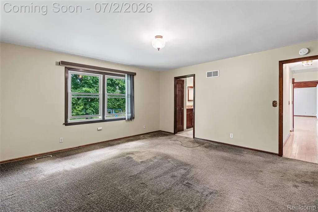 1225 Old Timber Trail Flint Charter Township MI 48532