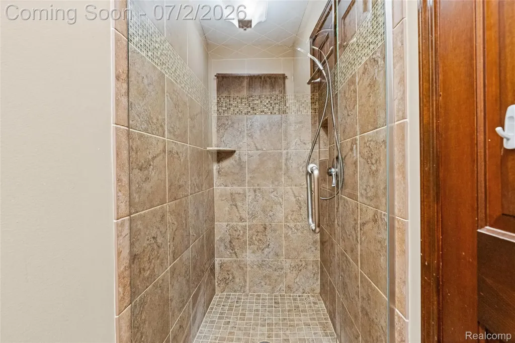 1225 Old Timber Trail Flint Charter Township MI 48532