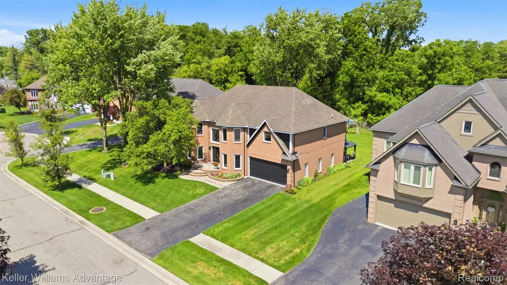 23030 Kristy Lane Southfield City MI 48033