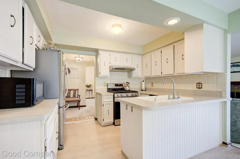 14137 Bangor Drive Sterling Heights City MI 48313