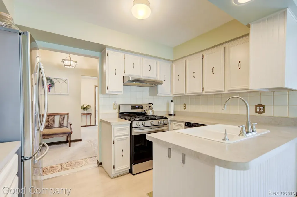 14137 Bangor Drive Sterling Heights City MI 48313