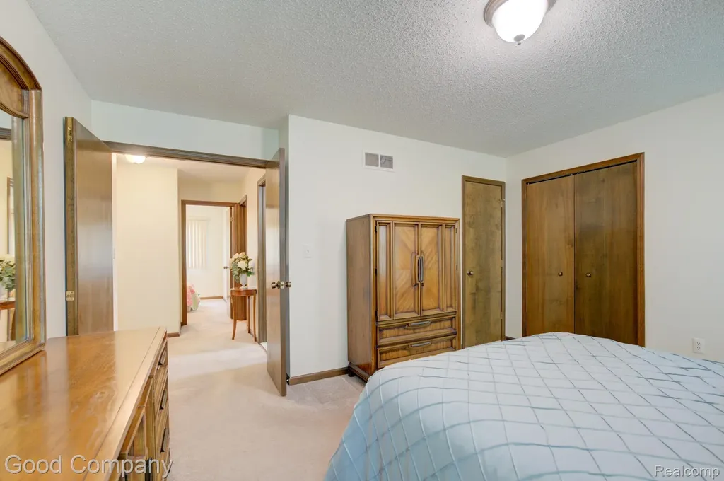 14137 Bangor Drive Sterling Heights City MI 48313