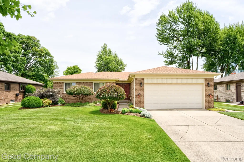 14137 Bangor Drive Sterling Heights City MI 48313
