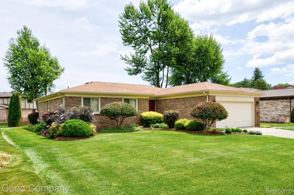 14137 Bangor Drive Sterling Heights City MI 48313