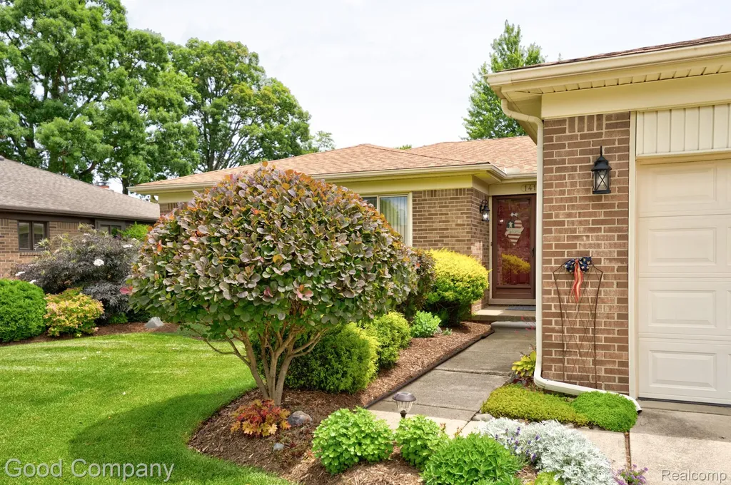 14137 Bangor Drive Sterling Heights City MI 48313