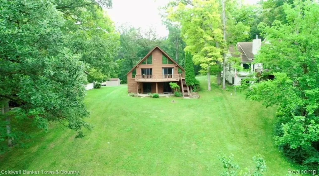 4583 Cornwell Lane Hamburg Township MI 48189