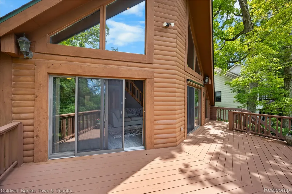 4583 Cornwell Lane Hamburg Township MI 48189