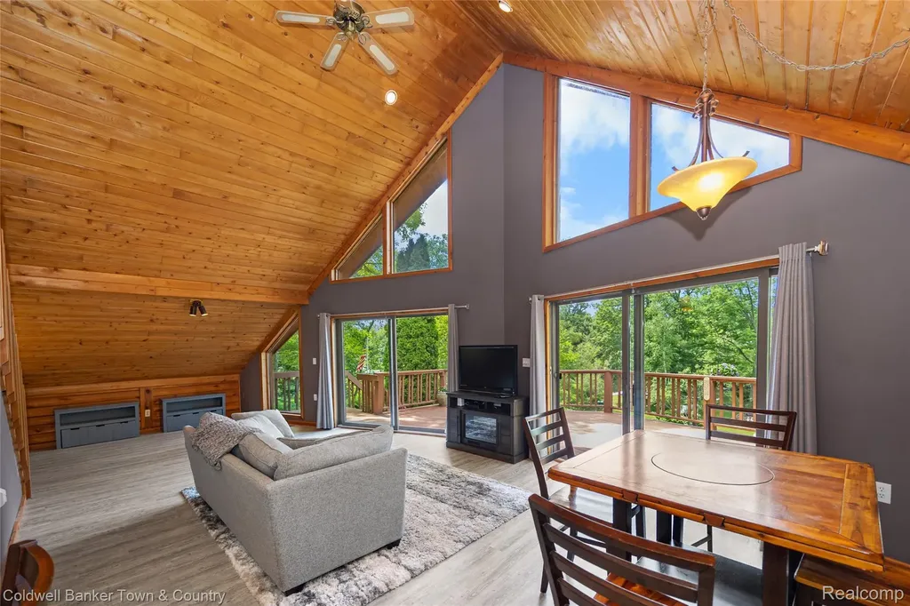 4583 Cornwell Lane Hamburg Township MI 48189